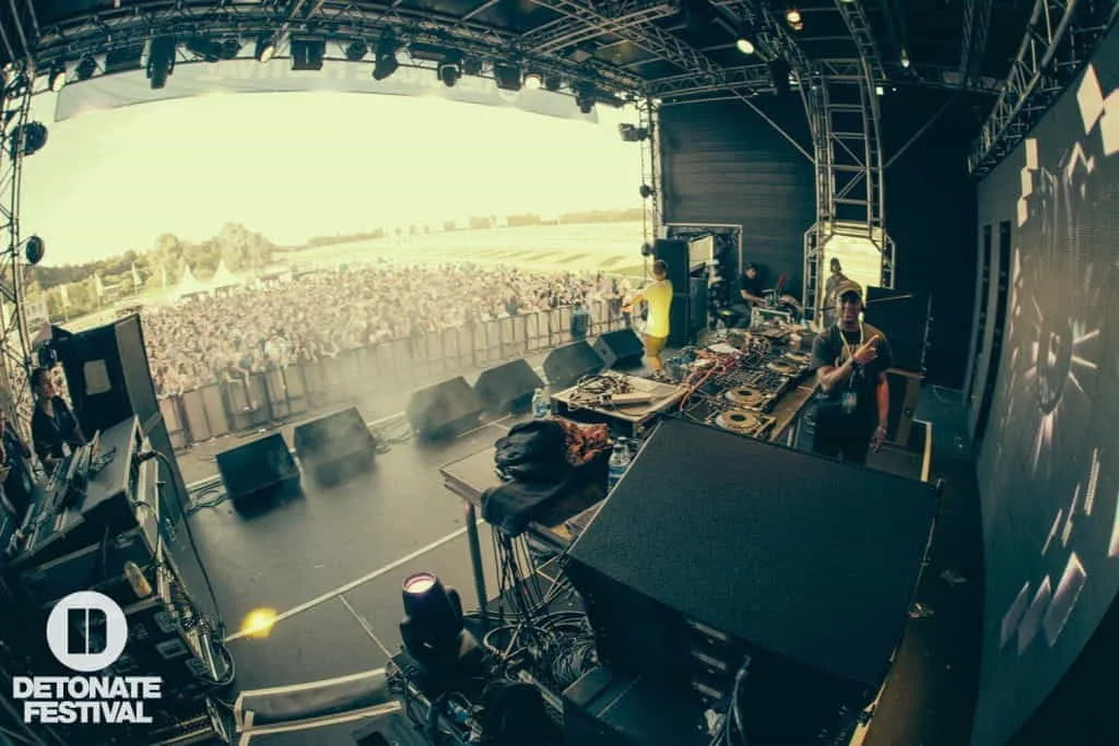 Detonate Festival crowd and lighting